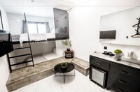 Exclusive Designer Plus Suite for 4