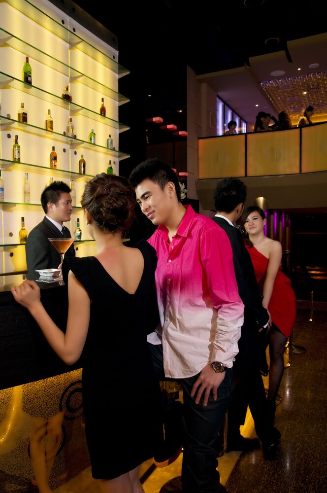 Hotel Bar