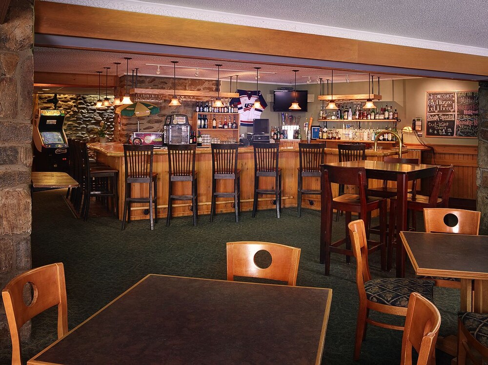 Hotel Lounge