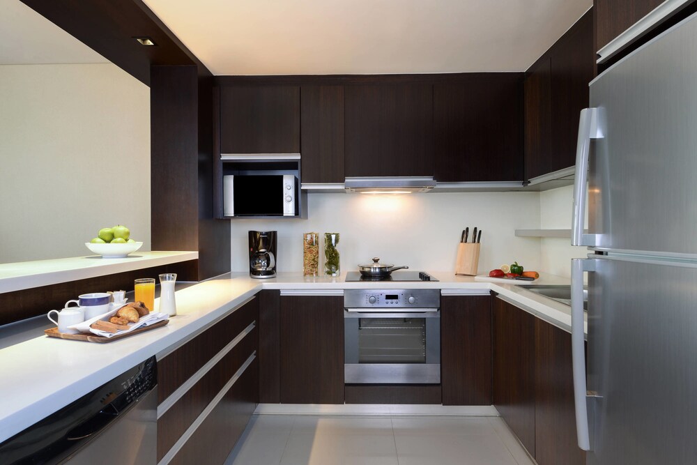Executive Suite, 1 Bedroom, City View - Guestroom