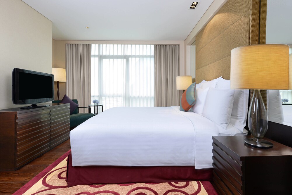 Executive Suite, 1 Bedroom, City View - Guestroom