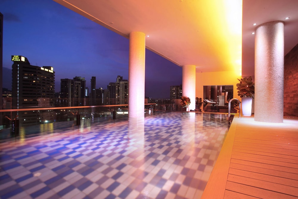 Infinity Pool