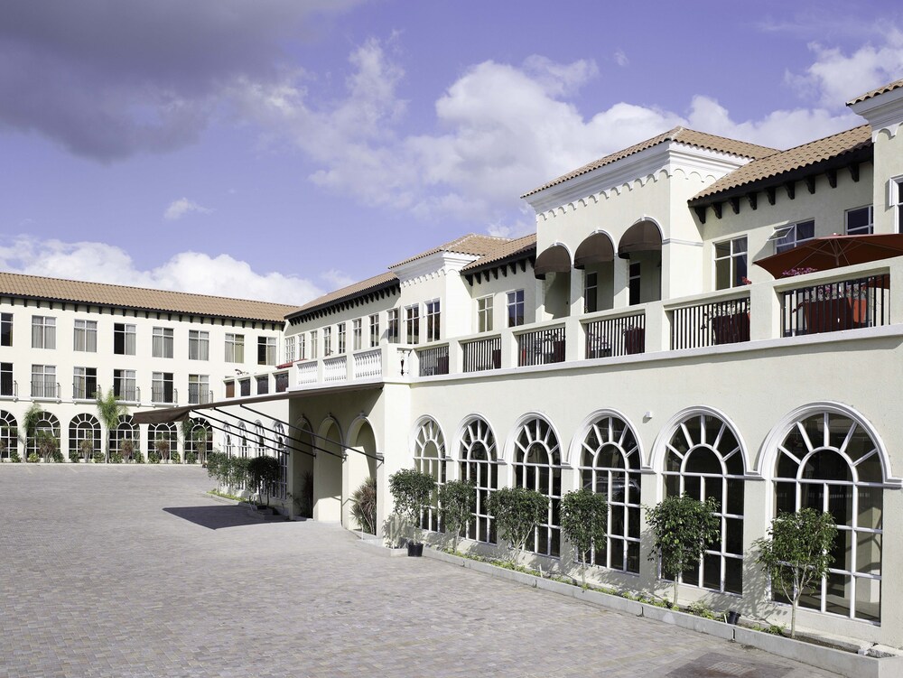 Courtyard View