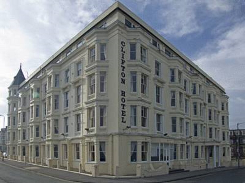 Façade de l'hôtel
