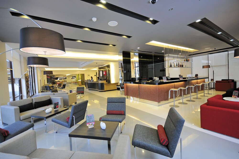Hotel Lounge