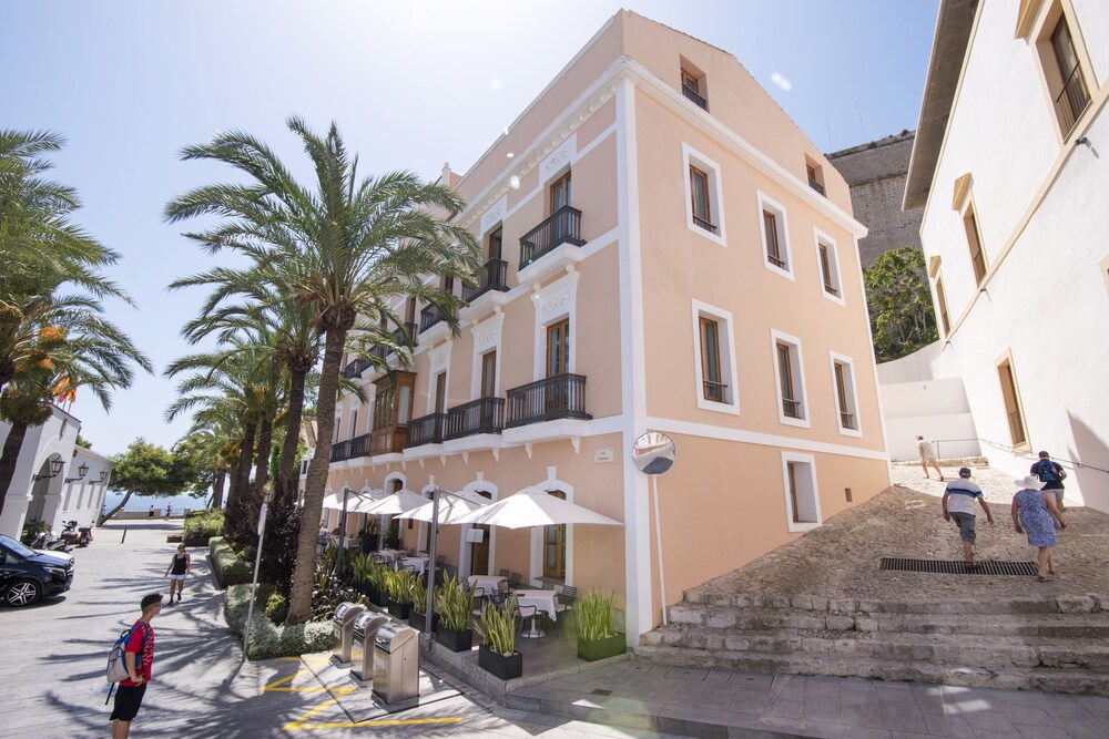 Hotel Front