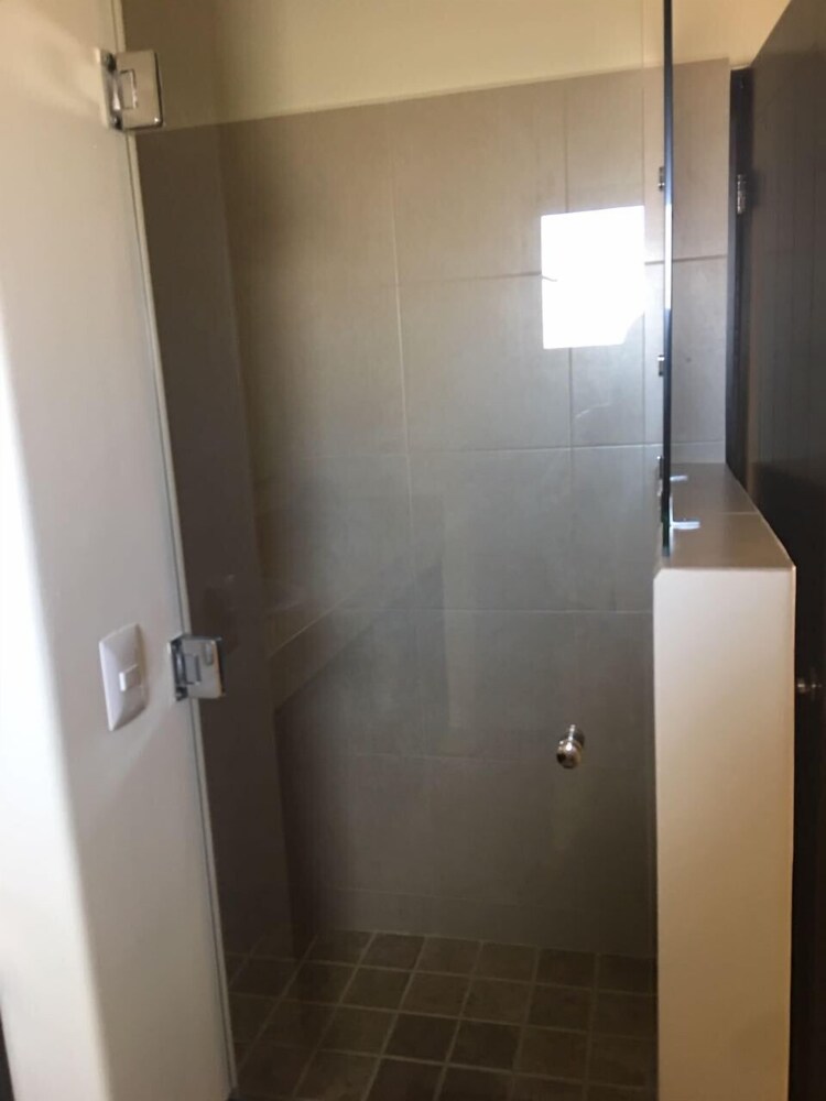 Ventanas Suite 1 Bedroom Partial Ocean View - Bathroom Shower