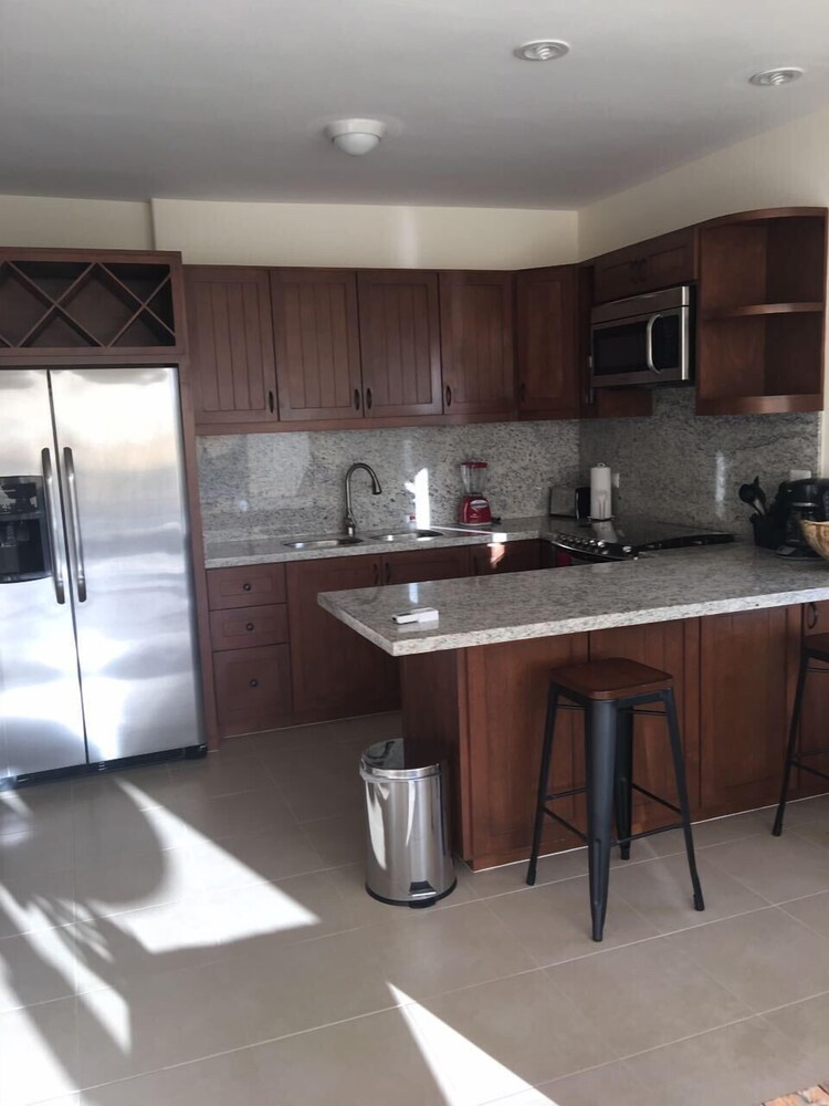 Ventanas Suite 1 Bedroom Partial Ocean View - In-Room Kitchen