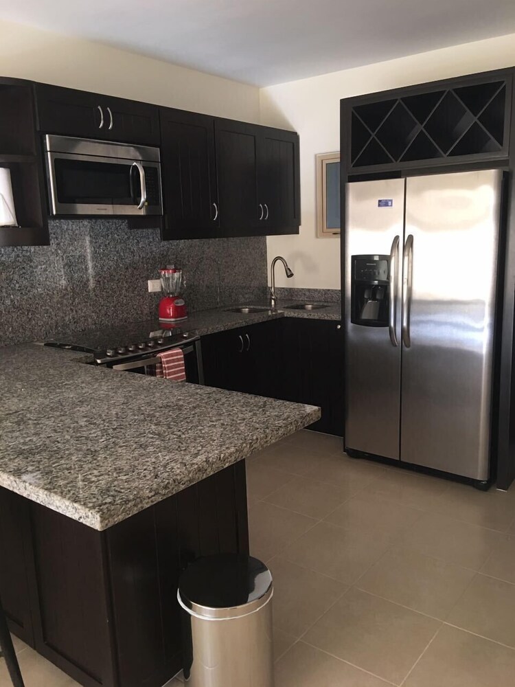 Ventanas Suite 1 Bedroom Partial Ocean View - In-Room Kitchen