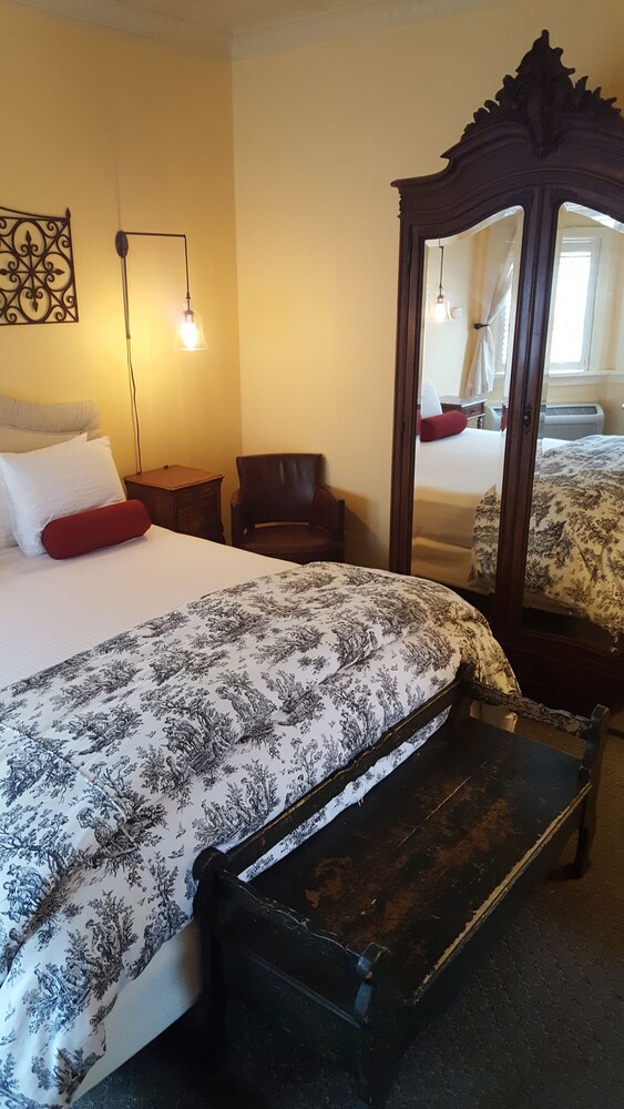 Guestroom