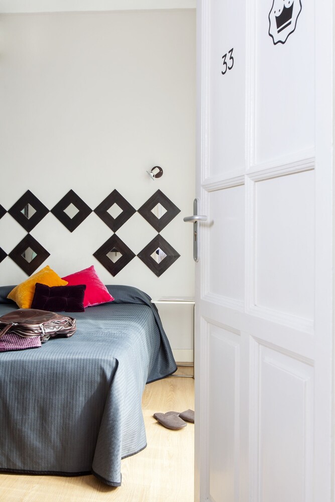 Guestroom