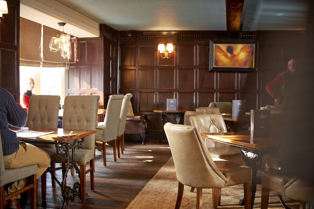 Hotel Lounge