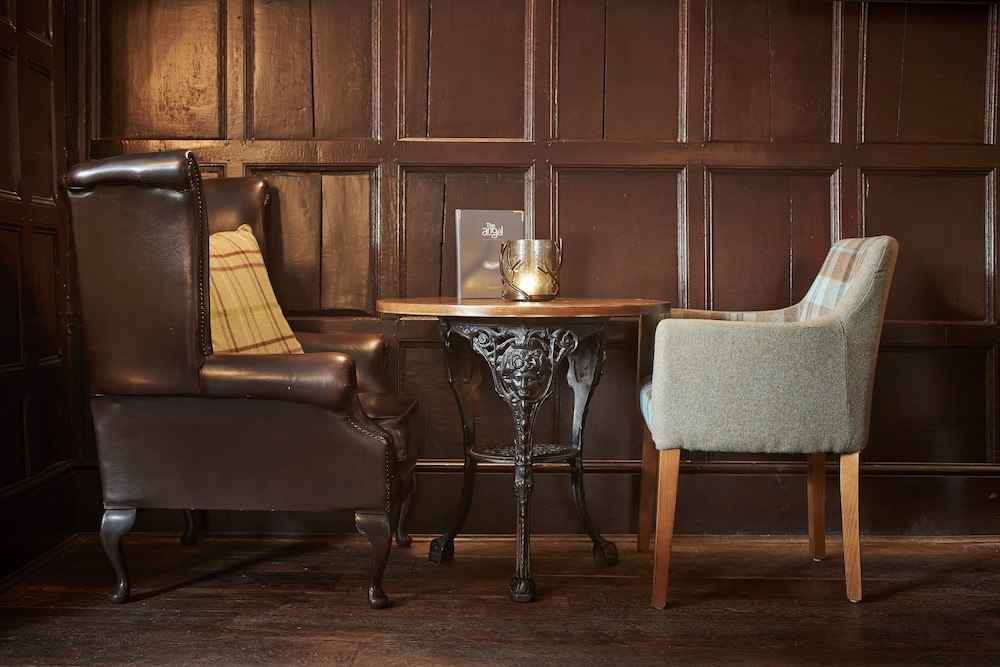 Hotel Lounge