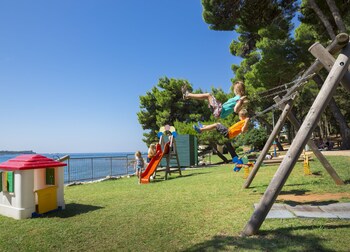 Childrens Play Area - Outdoor
