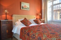 Family Apartment, 3 Bedrooms, Refrigerator & Microwave, Corner