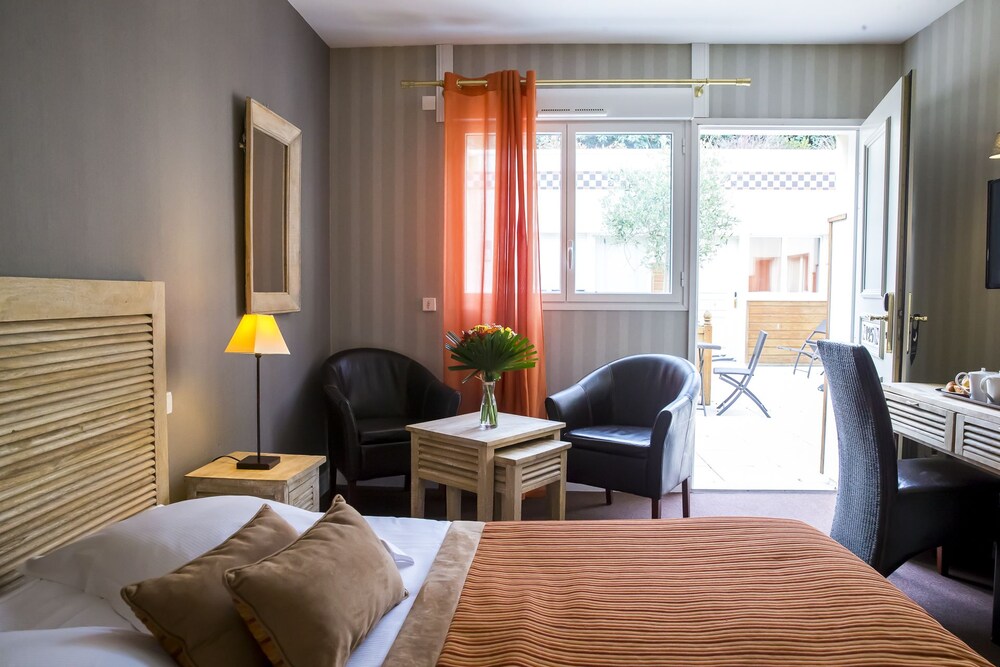 Guestroom