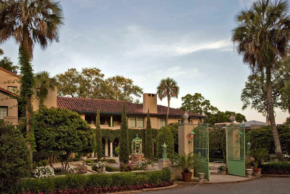Hotel Front