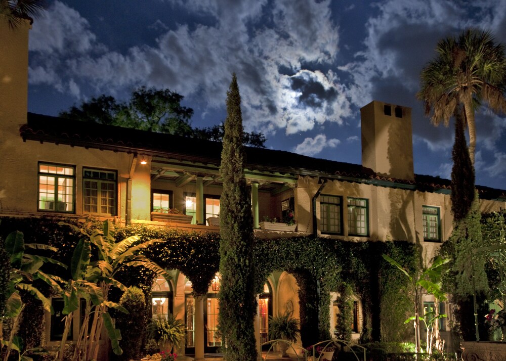 Hotel Front - Evening/Night