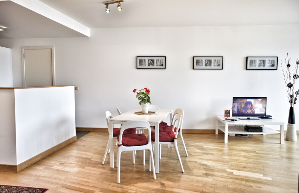 Apartment, 2 Bedrooms - In-Room Dining