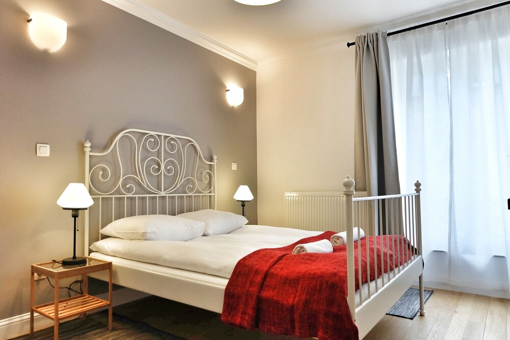 Apartment, 2 Bedrooms - Guestroom