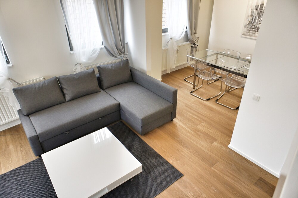Apartment, 2 Bedrooms - Living Area