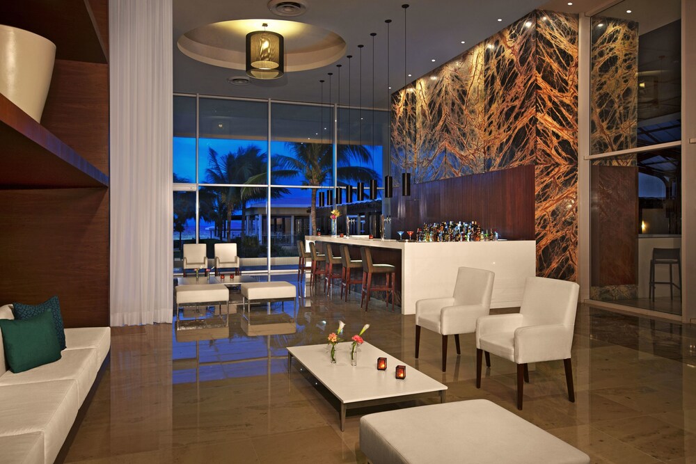 Bar (on property), Dreams Jade Resort & Spa - All Inclusive