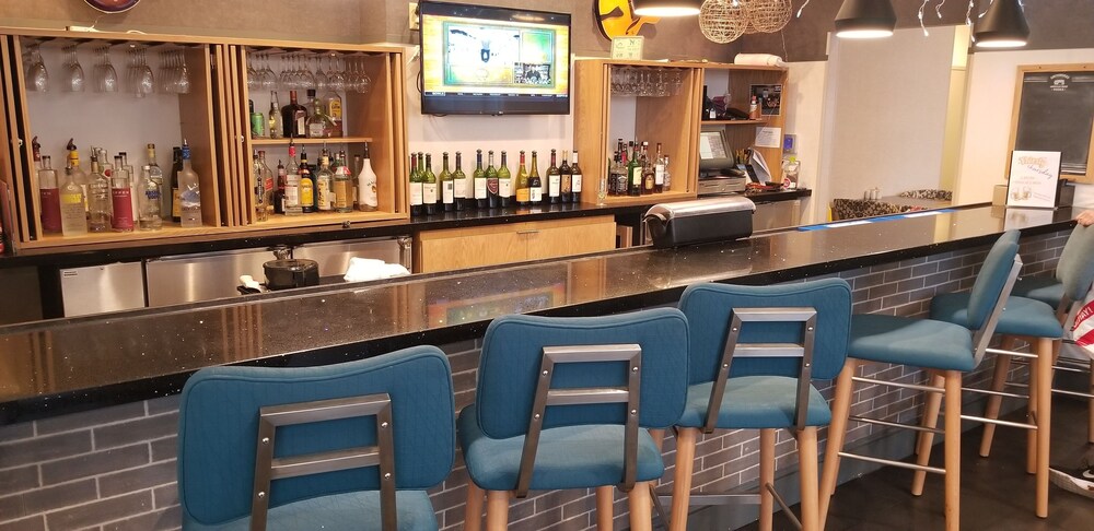 Hotel Bar