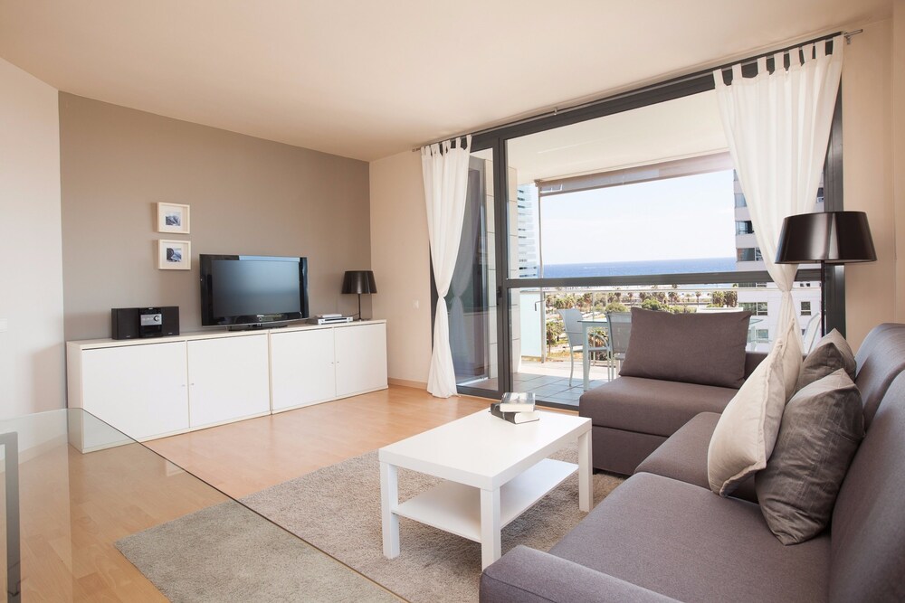 Apartment, 4 Bedrooms, Terrace - Living Area