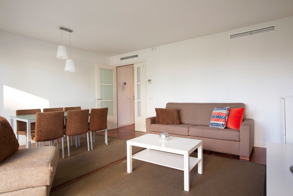 Apartment, 3 Bedrooms - Living Area