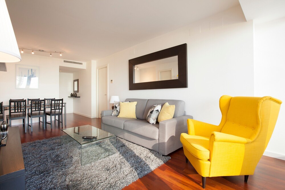 Apartment, 2 Bedrooms - Living Area