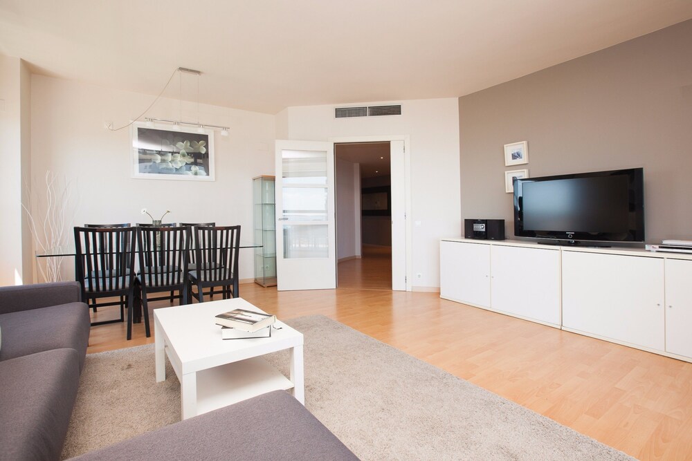 Apartment, 4 Bedrooms, Terrace - Living Area