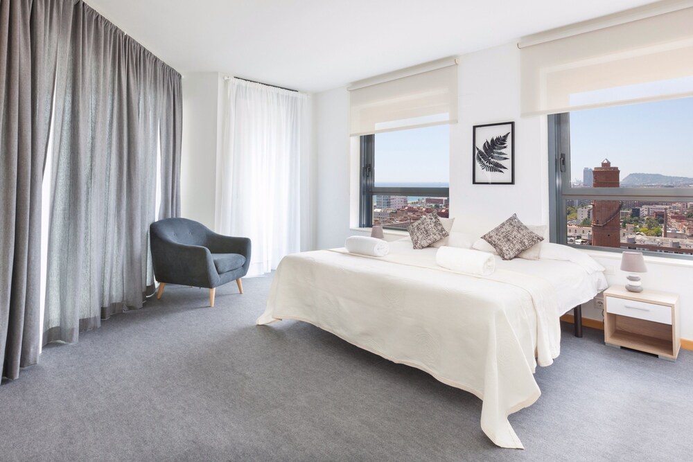 Penthouse, 4 Bedrooms - Guestroom