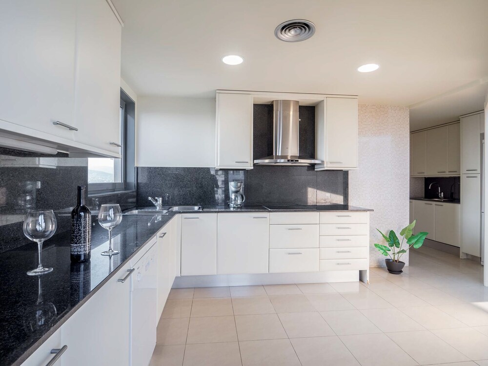 Penthouse, 4 Bedrooms - In-Room Kitchen