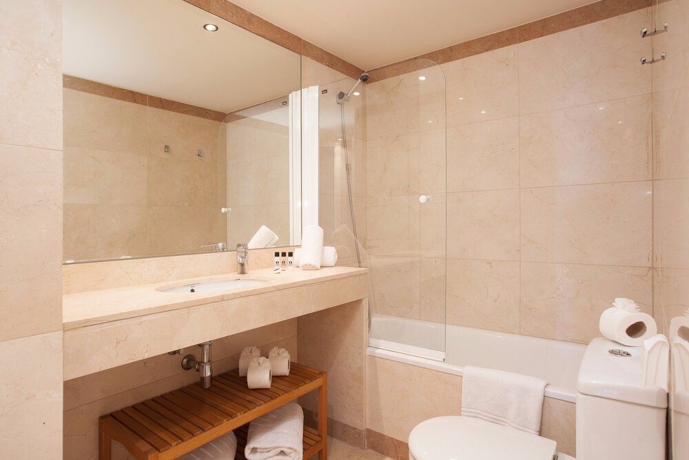 Apartment, 4 Bedrooms, Terrace - Bathroom