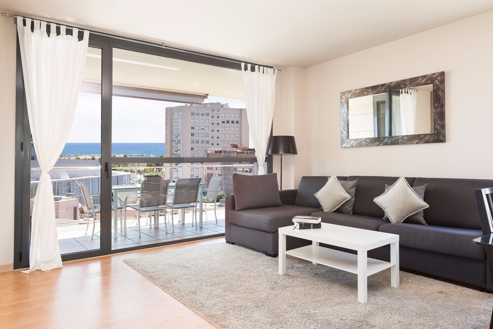 Apartment, 4 Bedrooms, Terrace - Living Area
