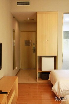 Beijing Vacations - Beijing Tiantan Xingcheng Hotel - Property Image 1