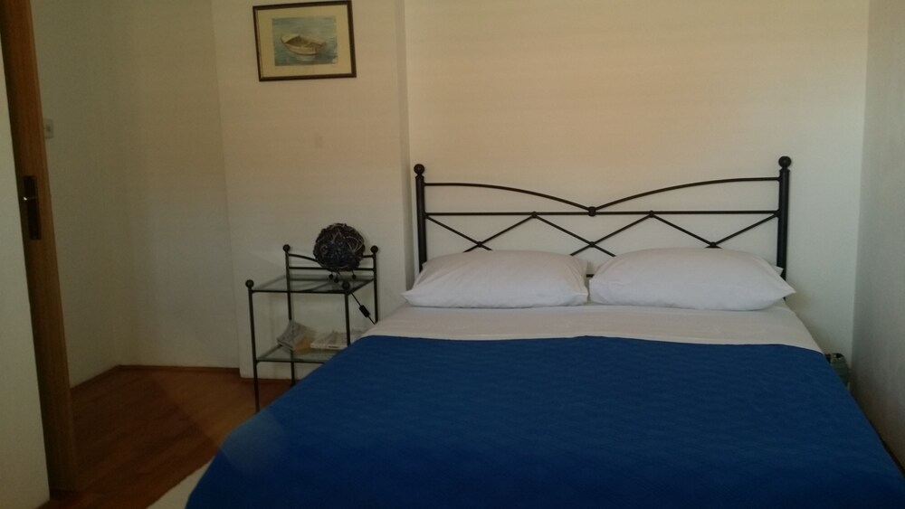 Standard Apartment, 2 Double Beds, Balcony - Guestroom