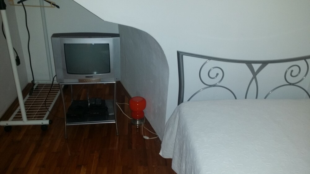 Twin Room, 2 Twin Beds, Balcony - Living Area