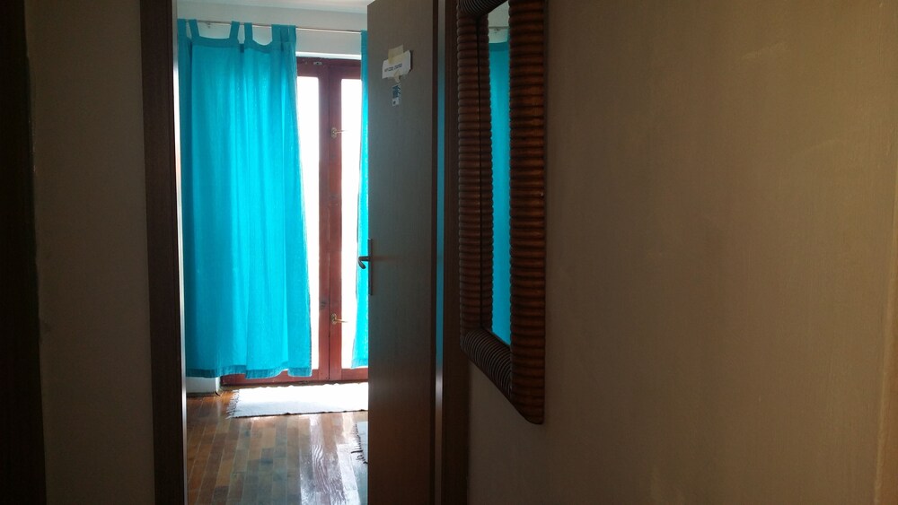 Standard Apartment, 2 Double Beds, Balcony - Guestroom