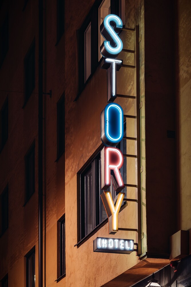 Hotel Front - Evening/Night