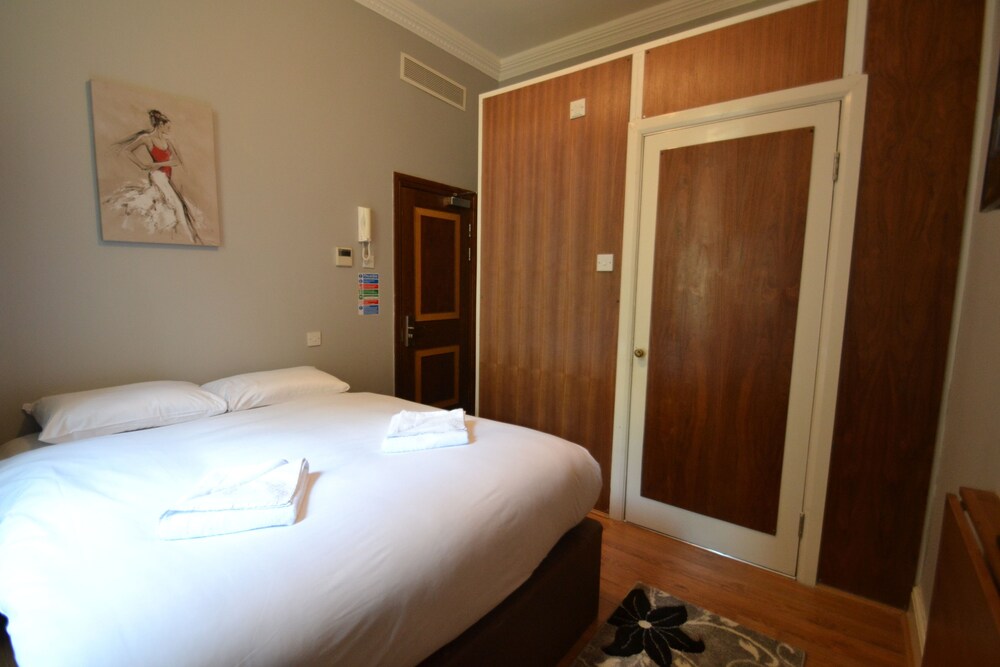 Double Room - Guestroom
