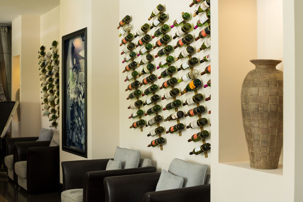 Hotel Lounge
