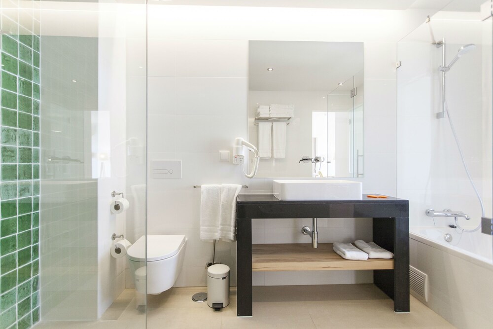 Superior Apartment, 2 Bedrooms, Sea View (Prestige) - Bathroom