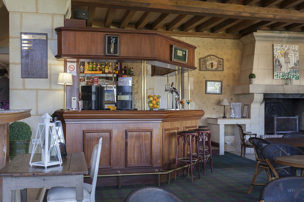 Hotel Bar