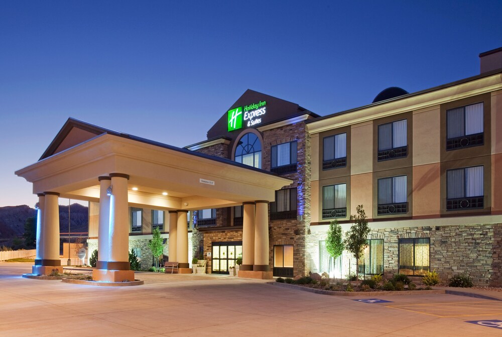 Hotel Front - Evening/Night