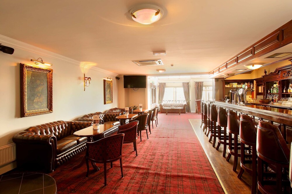 Hotel Bar