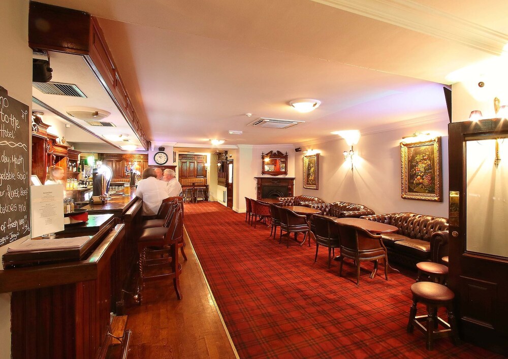 Hotel Bar