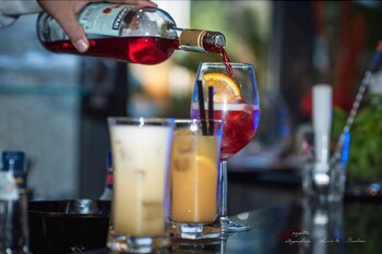 Hotel Bar