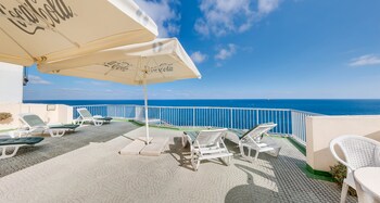 Sundeck