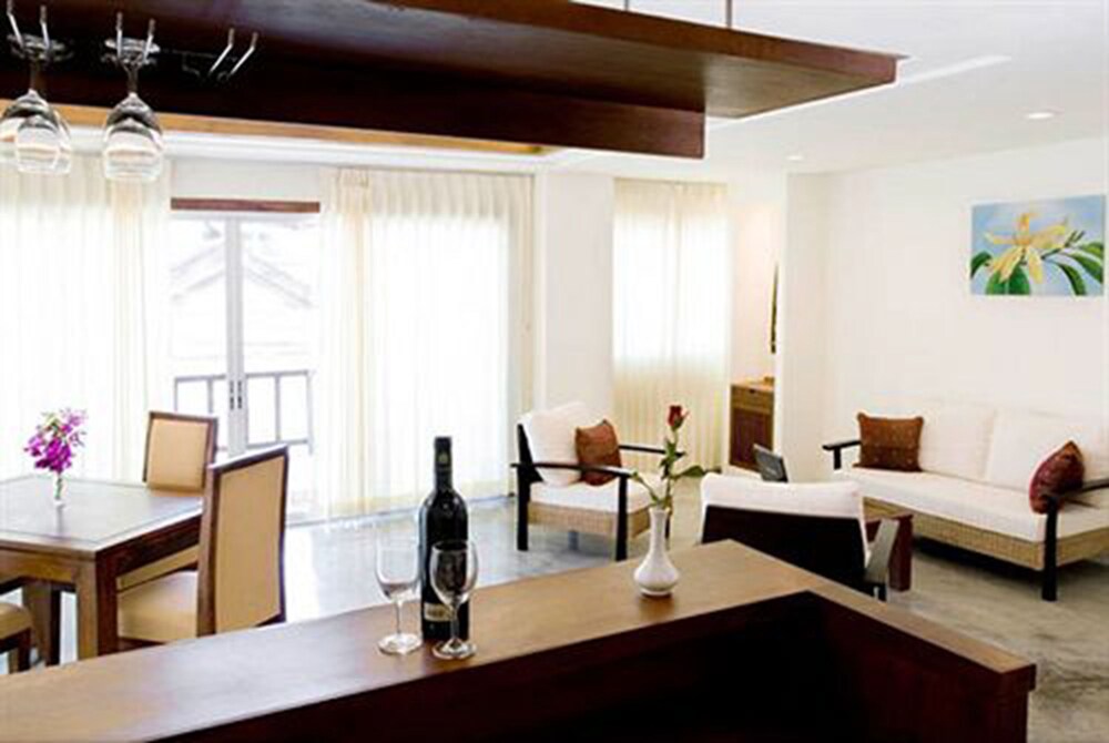 Hotel Lounge